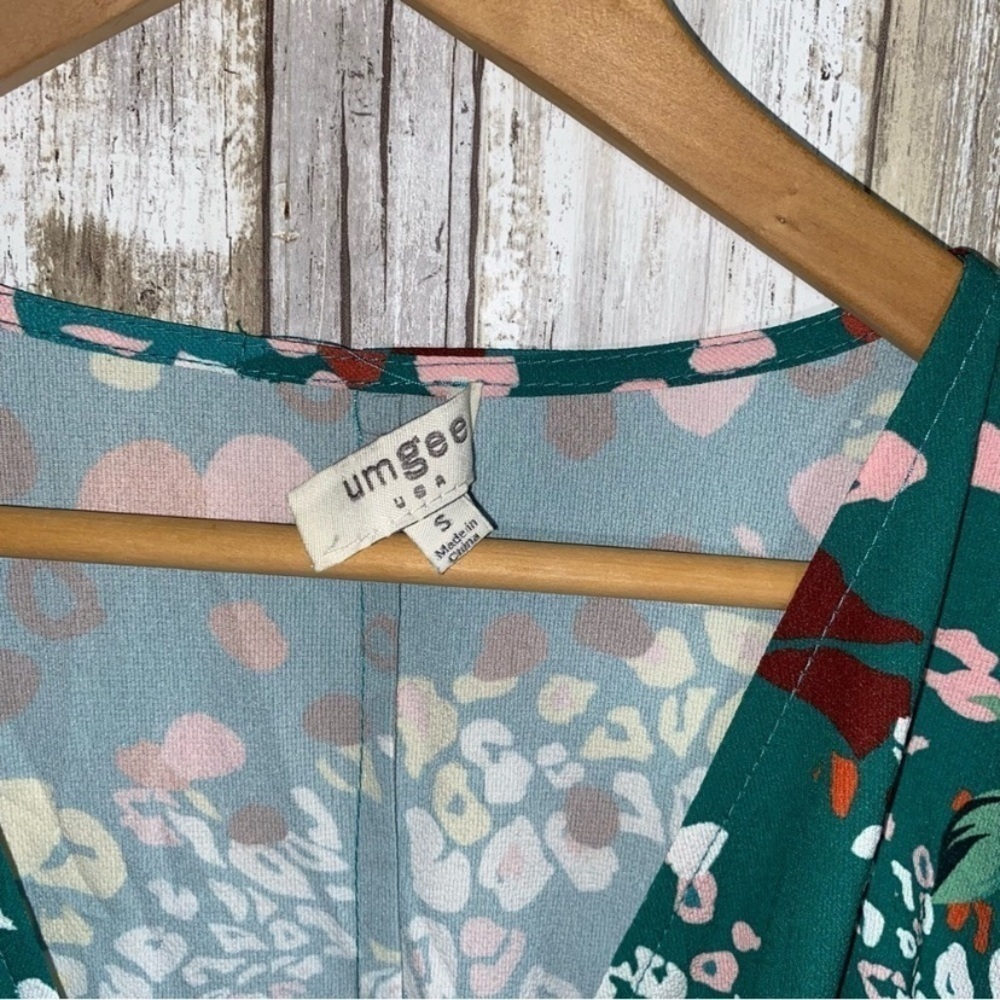 Umgee Green Leppard & Floral Open High Low Blouse - Picture 6 of 6